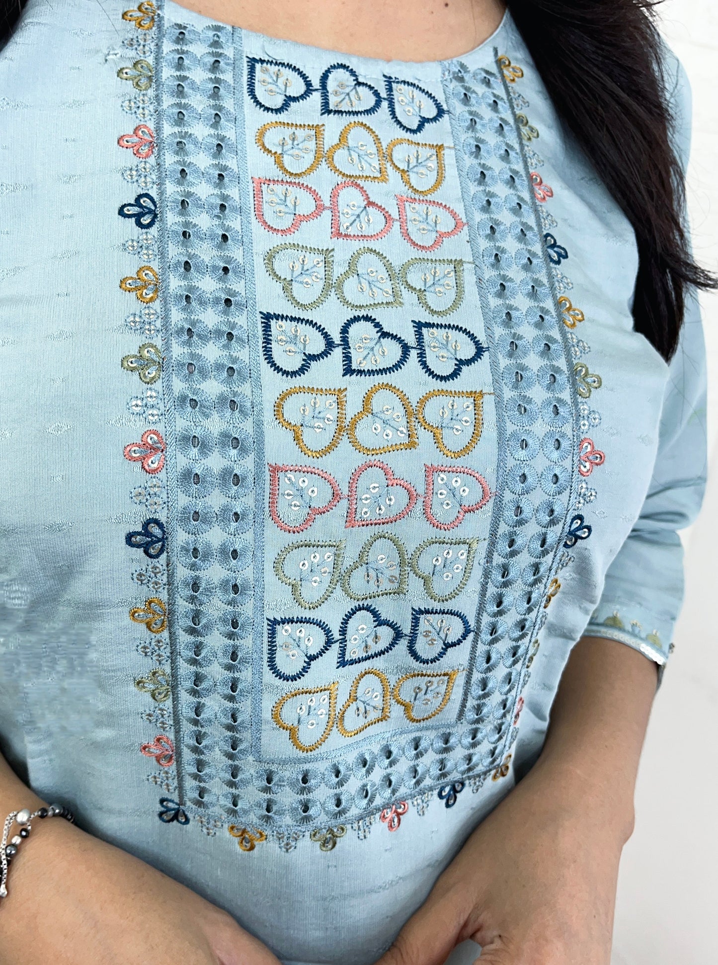 Muslin Thread Work Suit Set