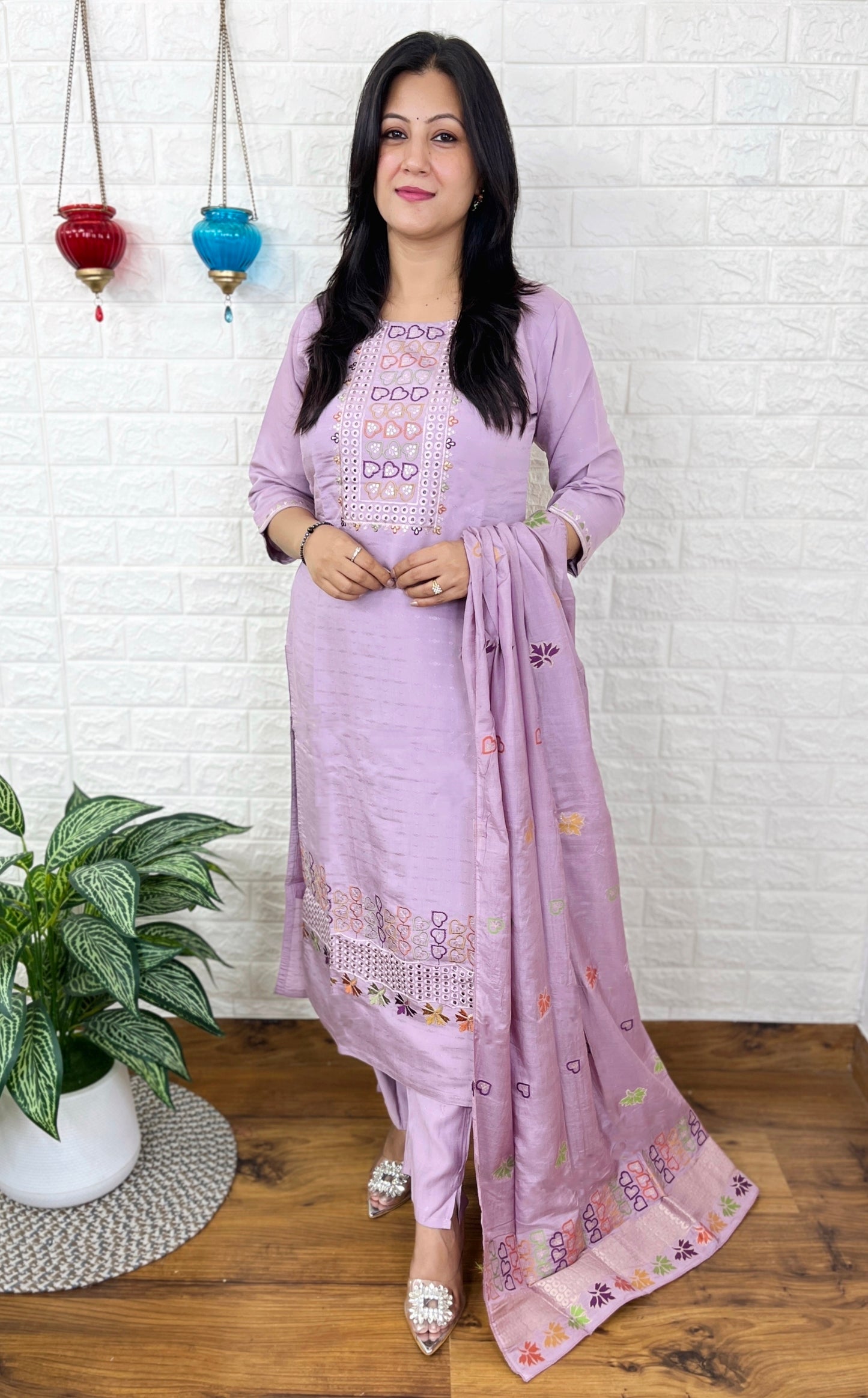 Muslin Thread Work Suit Set