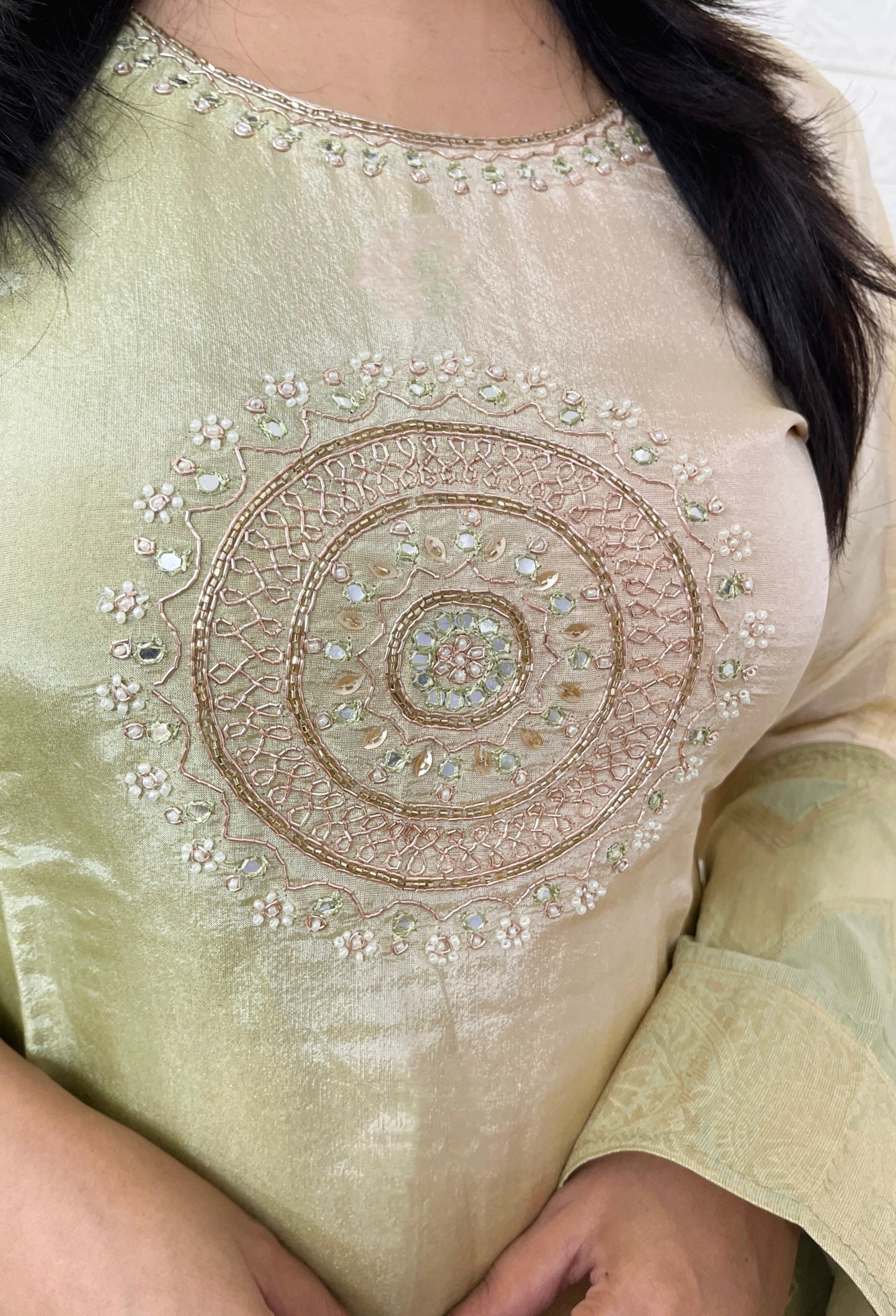SHADED SHIMMER SILK KURTA SUIT SET