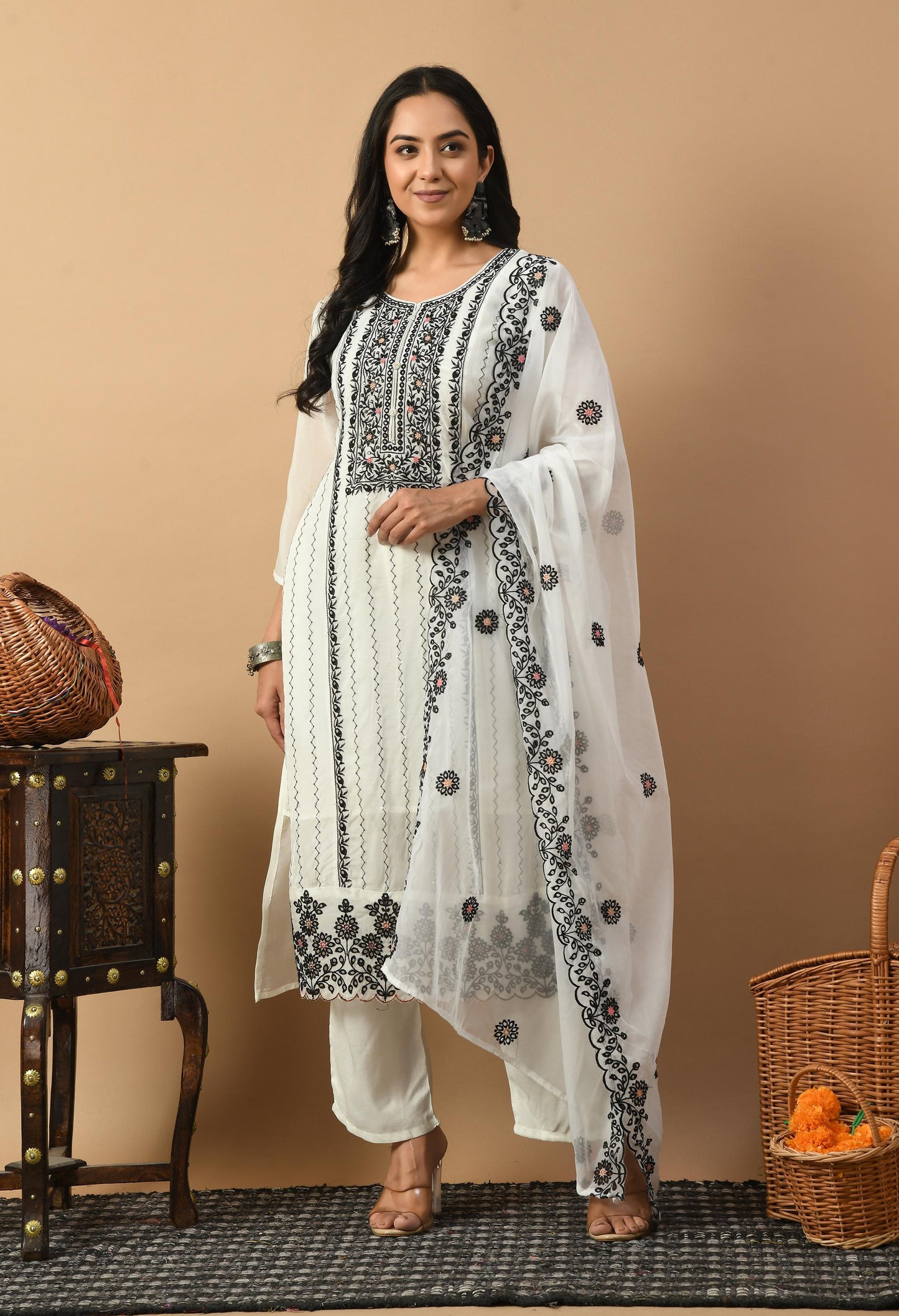 Off White Kurta Suit Set